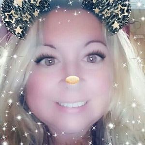 Meet your Posher, Brittney